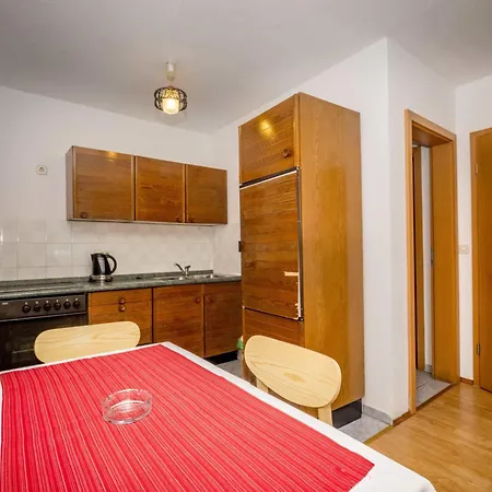 Appartamento Hilde Red-3 By Interhome Medolino