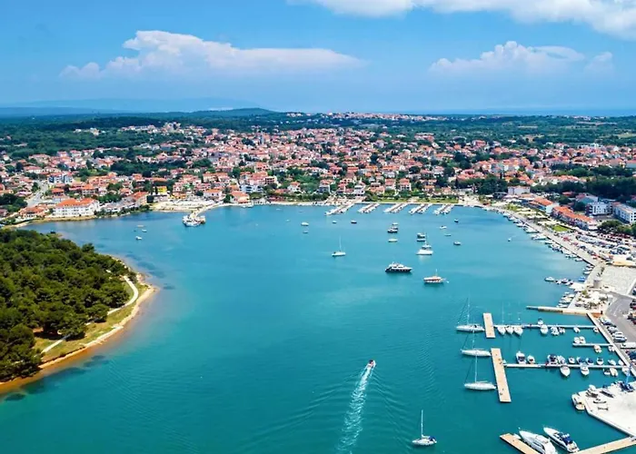 Hilde Red-3 By Interhome Apartman *