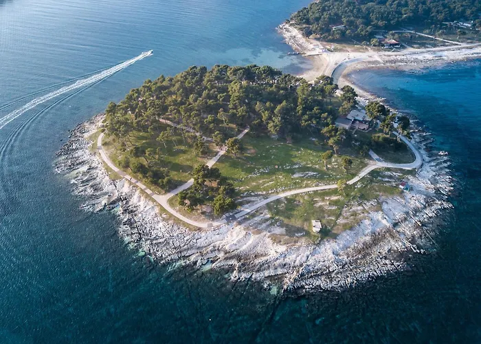 Hilde Red-3 By Interhome *