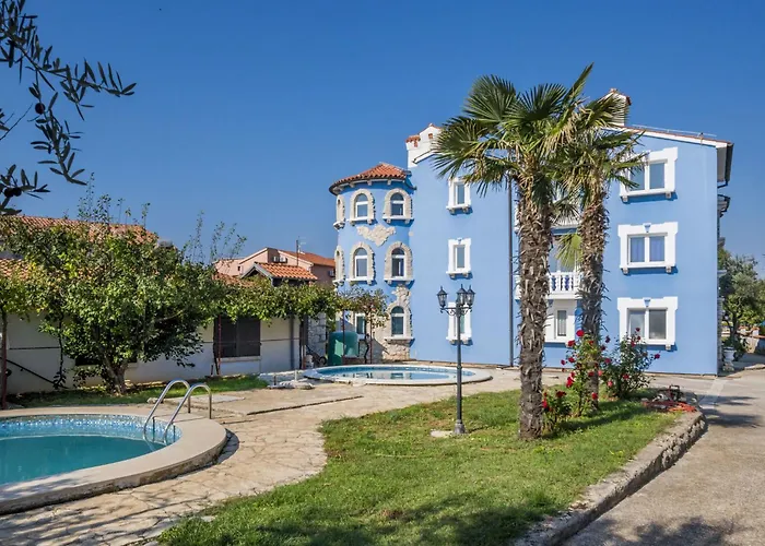 Hilde Red-3 By Interhome Appartement Medulin