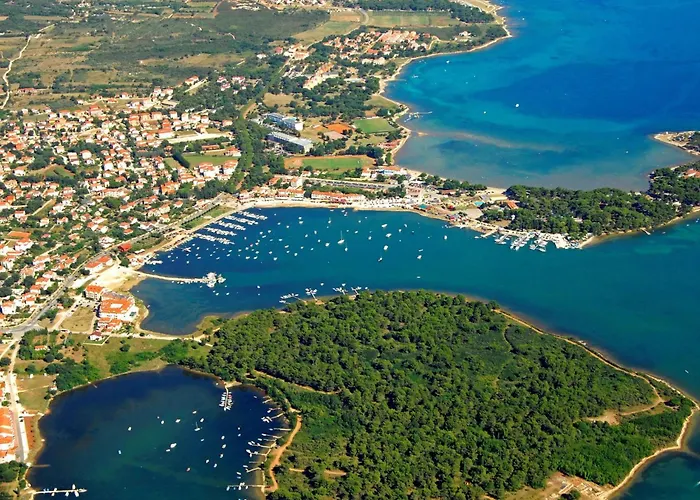 Hilde Red-3 By Interhome *